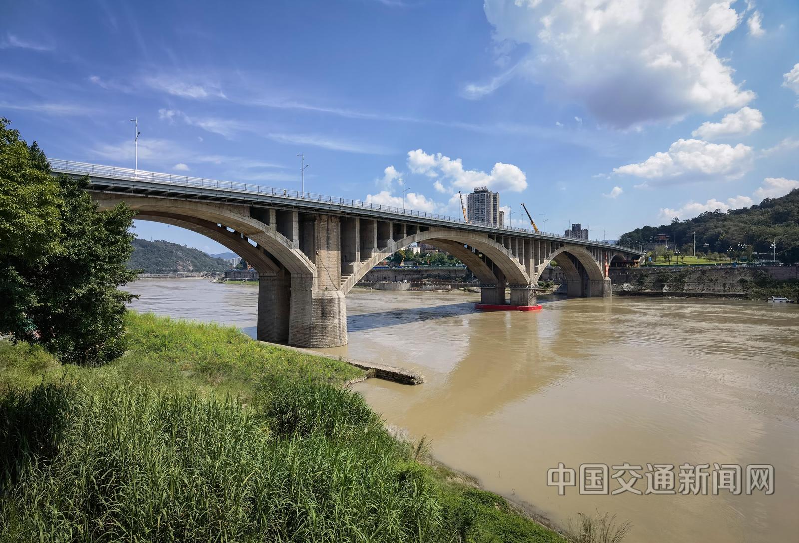 匠心筑橋，譽滿國際 宜賓岷江大橋加固改造工程榮膺國際橋梁大會獎項